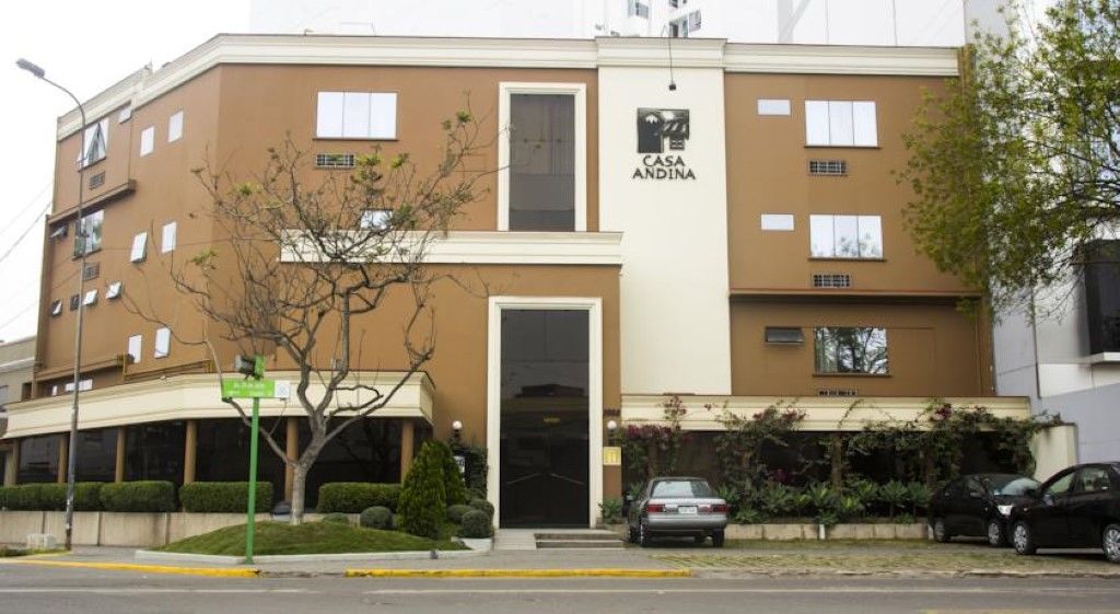 Casa Andina Standard Miraflores San Antonio Лима Экстерьер фото
